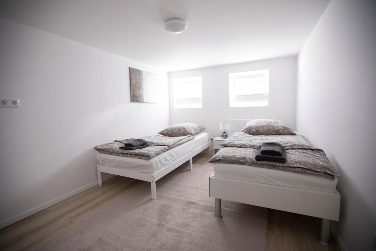 80Qm - 4 Rooms - Private Parking - Keller-Basement - Mallibase Apartments Hanovre Extérieur photo