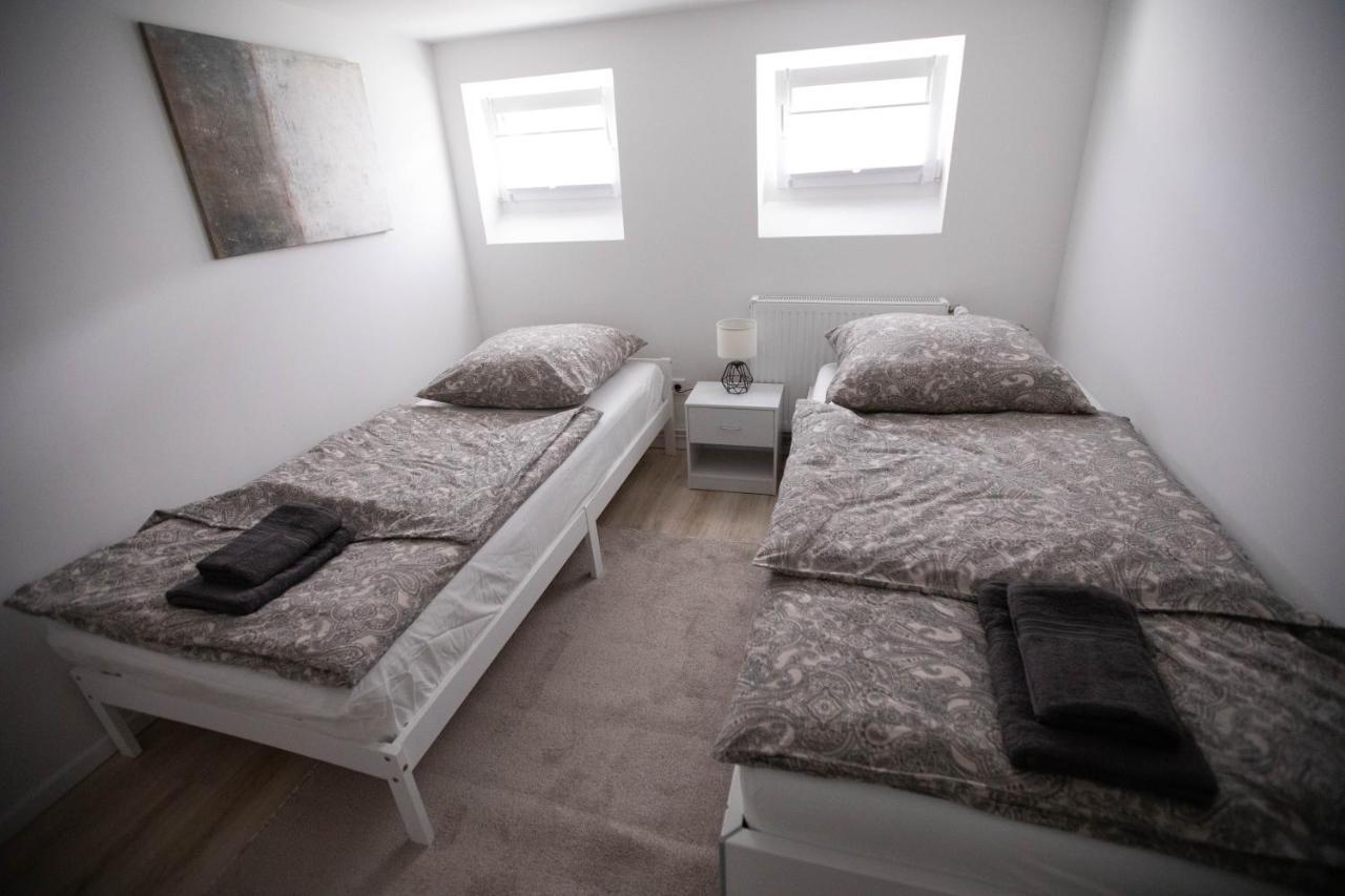 80Qm - 4 Rooms - Private Parking - Keller-Basement - Mallibase Apartments Hanovre Extérieur photo