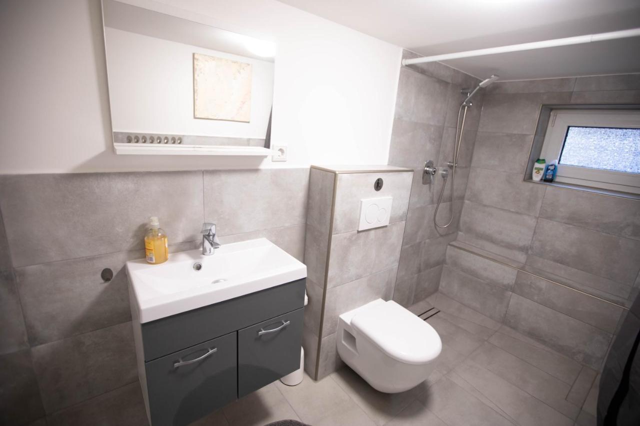 80Qm - 4 Rooms - Private Parking - Keller-Basement - Mallibase Apartments Hanovre Extérieur photo
